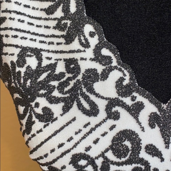 Caché Top - Picture 3 of 4